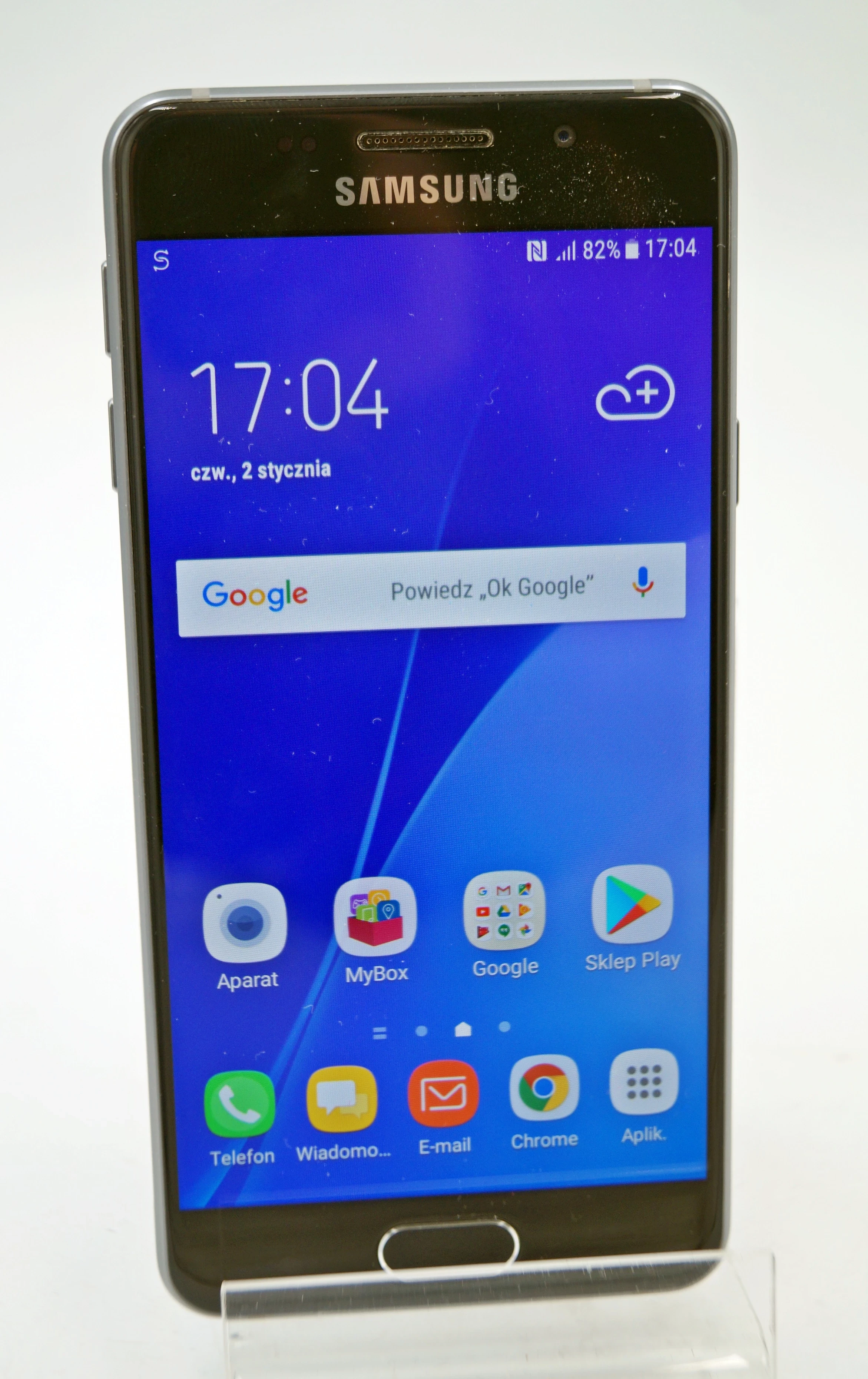 smartfon-samsung-galaxy-a3-2016-sm-a310f-1516gb-przekatna-ekranu-470