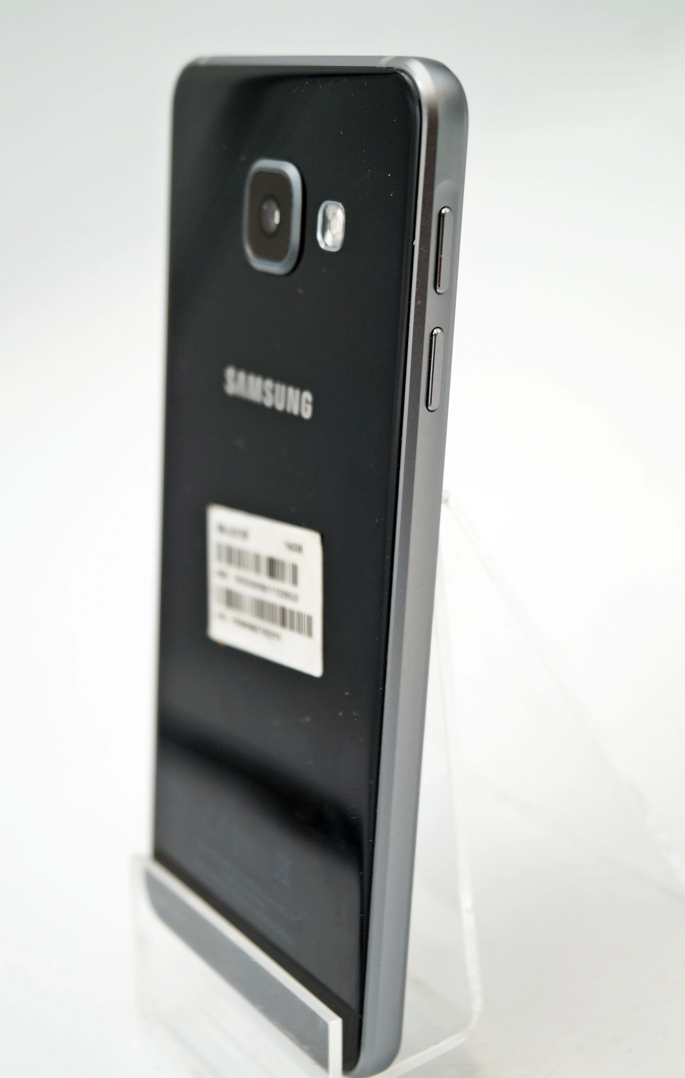 smartfon-samsung-galaxy-a3-2016-sm-a310f-1516gb-system-operacyjny-4388-1