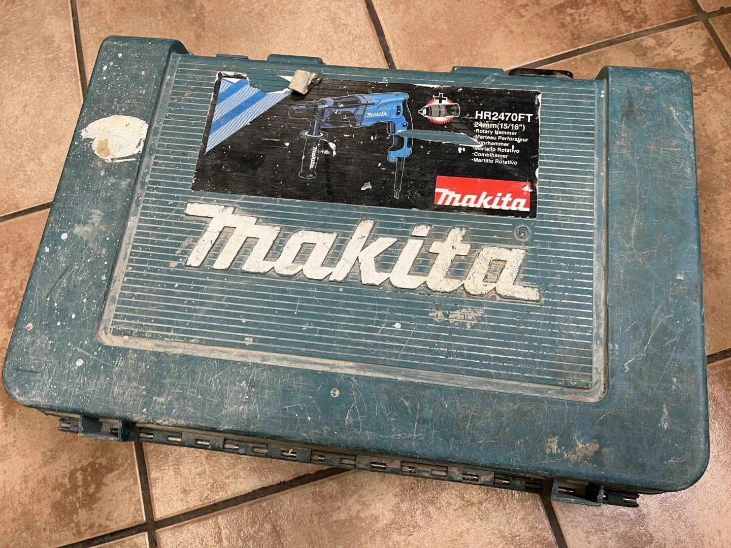 makita-mlotowiertarka-hr2470ft-walizka-glowna-9-walbrzych-sj