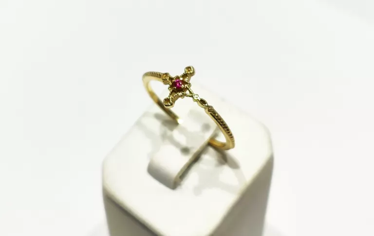 delikatny-zloty-pierscionek-z-rozowa-cyrkonia-120g-585-stan-11323-238058