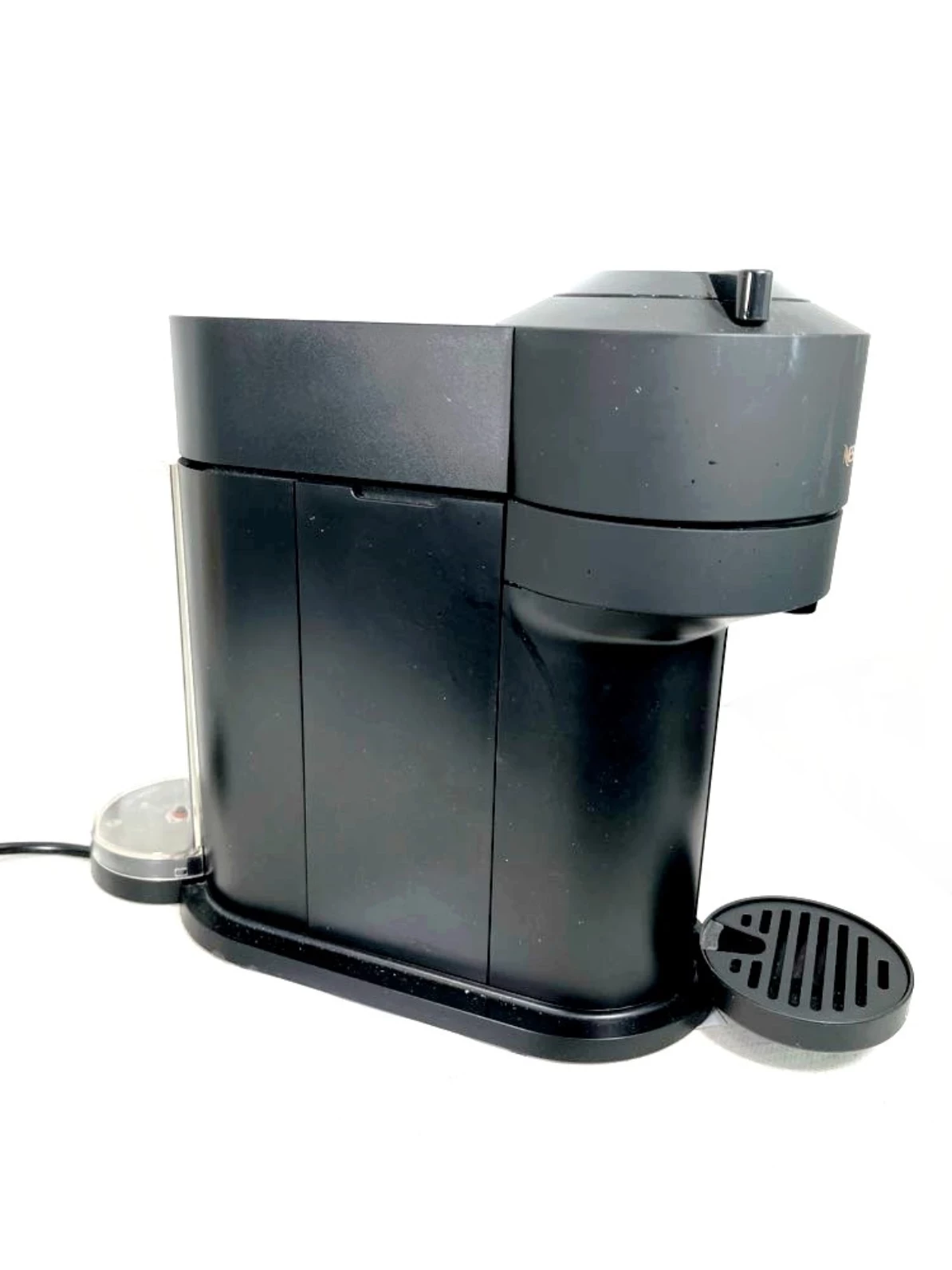 ekspres-kapsulkowy-nespresso-vertuo-next-stan-11323-2