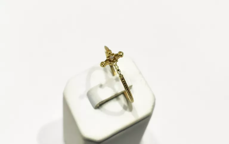 14-k-zloty-pierscionek-krzyz-biala-cyrkonia-122g-stan-11323-238058