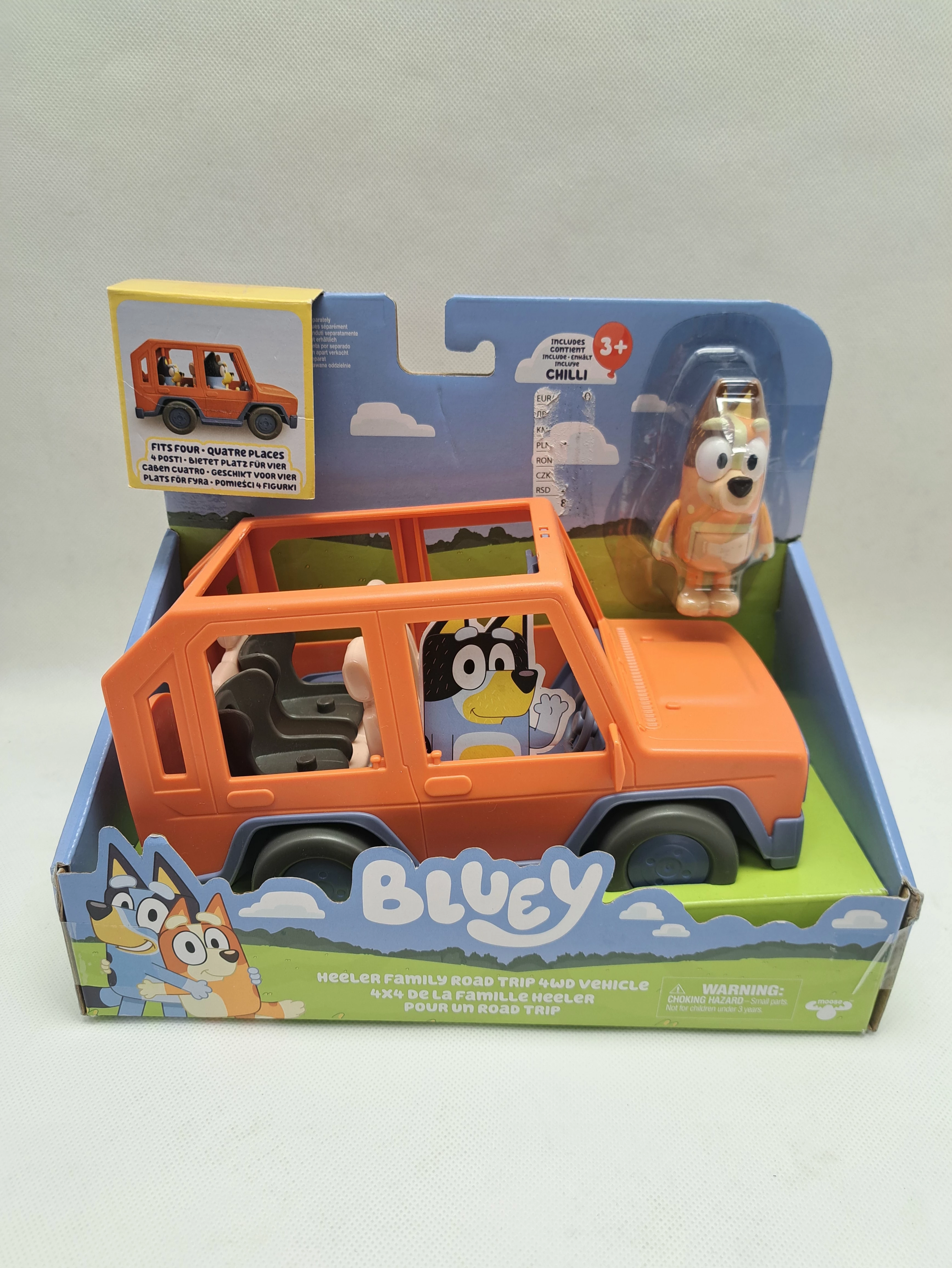 bluey-samochod-4x4-zestaw-figurka-mama-chilli-alwojska-polskiego-71-olsztyn