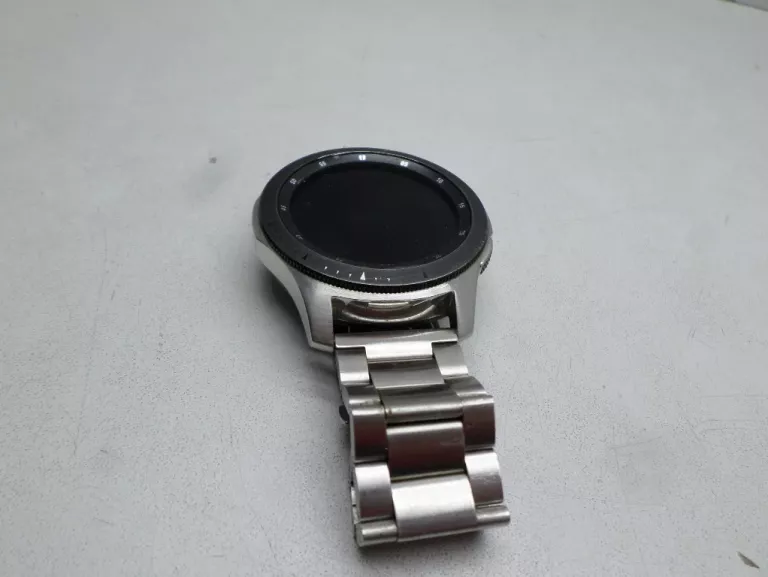 smartwatch-samsung-watch-46mm-silver-stan-11323-2