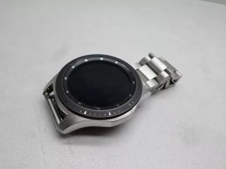 smartwatch-samsung-watch-46mm-silver-ean-gtin-8801643438487