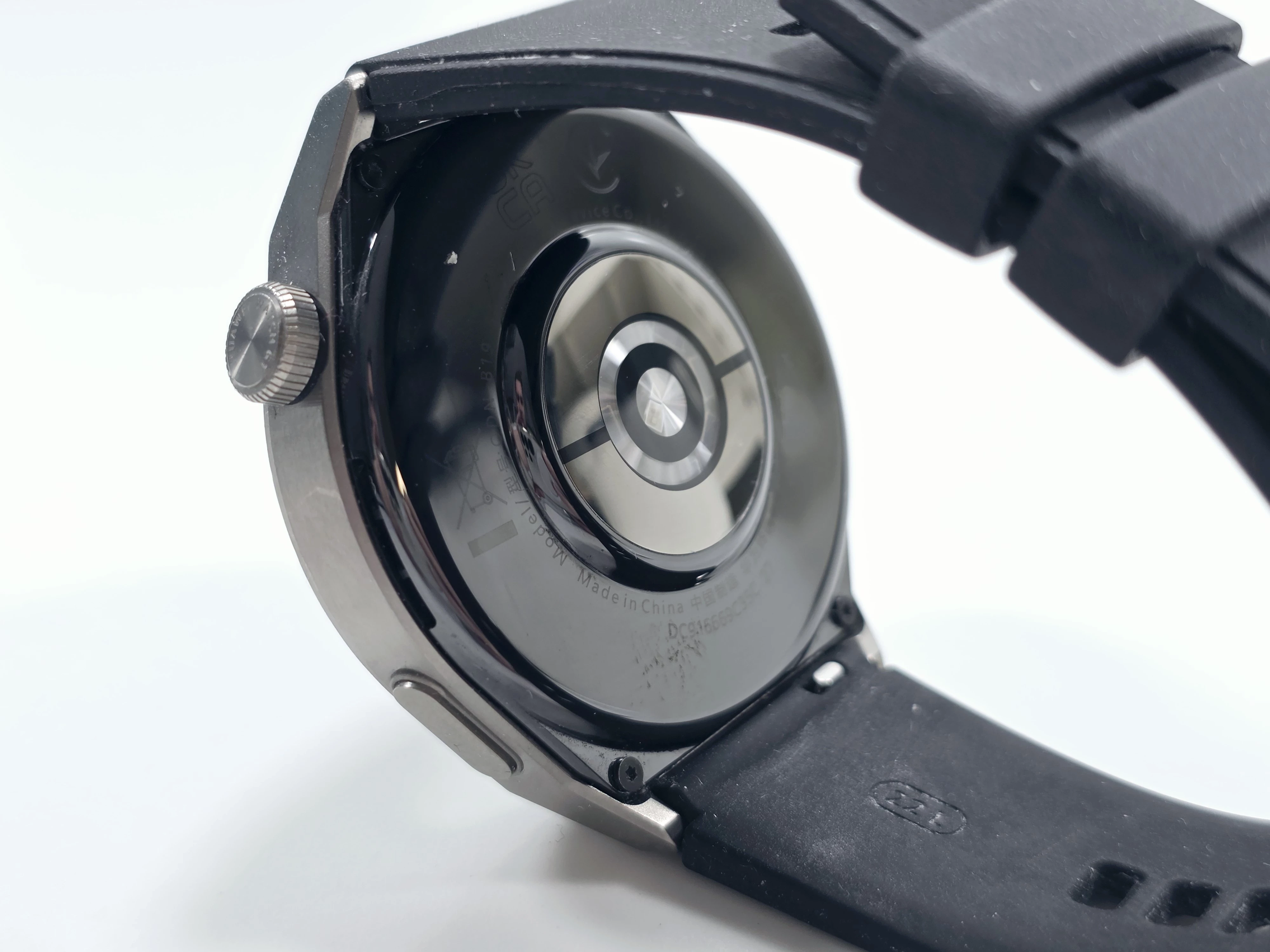 huawei-watch-gt-3-pro-sport-46mm-material-koperty-212886-258018