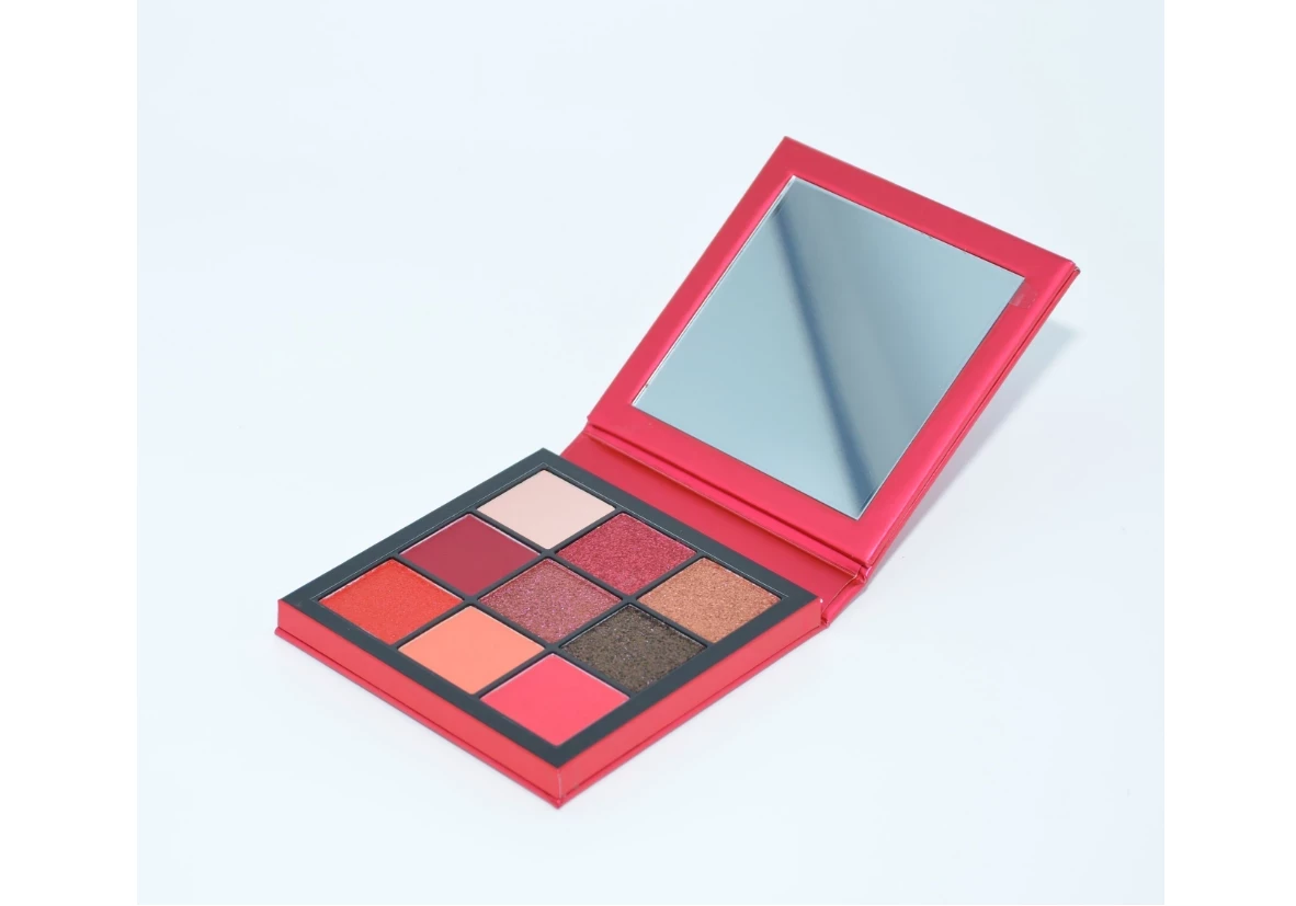 huda-beauty-ruby-obsessions-paleta-cieni-do-powiek-84-g-ean-gtin-6291106032697