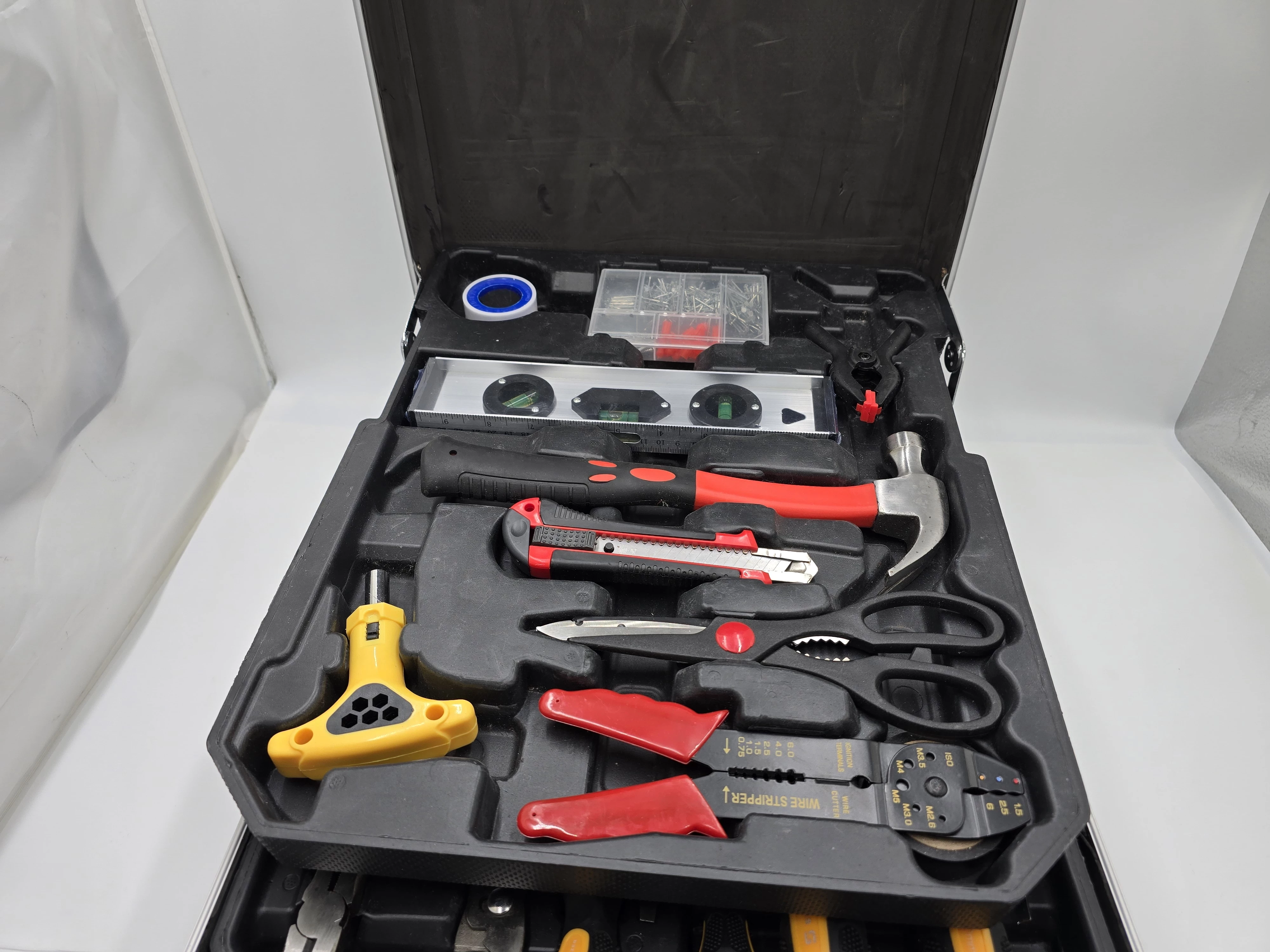 walizka-narzedziowa-super-zestaw-kluczy-zestaw-narzedzi-750-elementow-xxl-ean-gtin-5903933549972