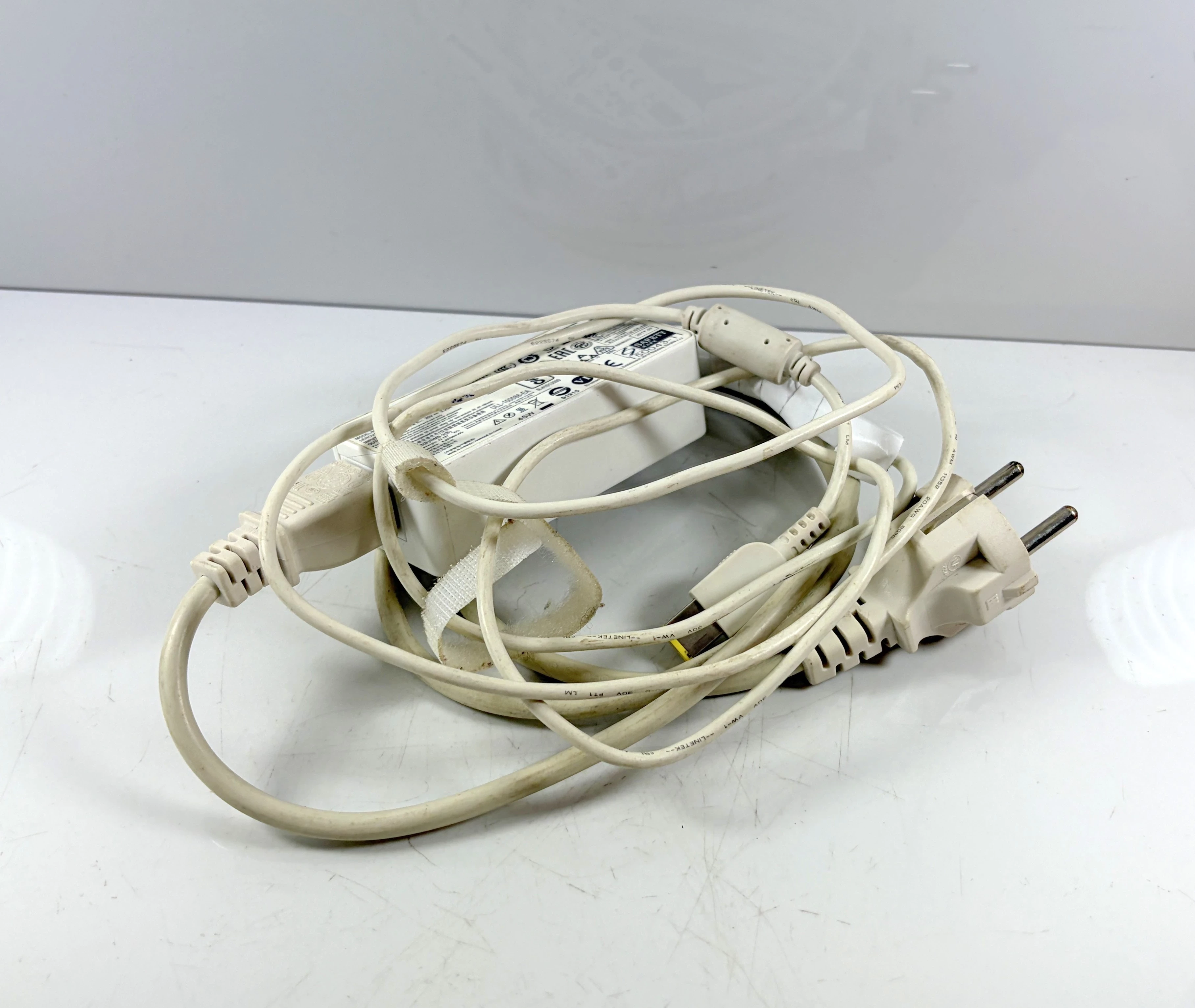 laptop-lenovo-yoga-300-11ibr-2gb32gb-typ-dysku-twardego-128550-6