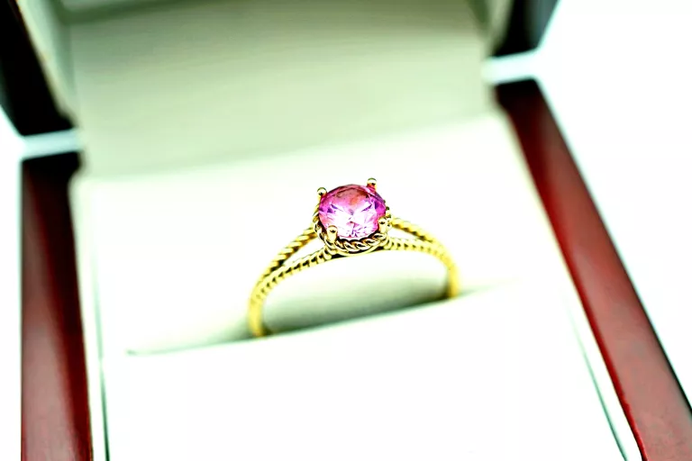 zloty-pierscionek-z-rozowa-cyrkonia-pr-333-166g-r-20-8k-kamien-17088-128