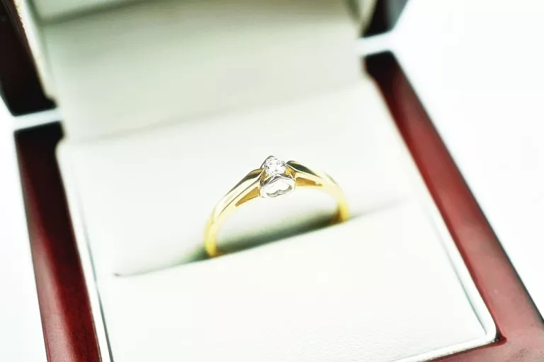 subtelny-zloty-pierscionek-z-serduszkiem-i-cyrkonia-9kr14151g-stan-11323-2