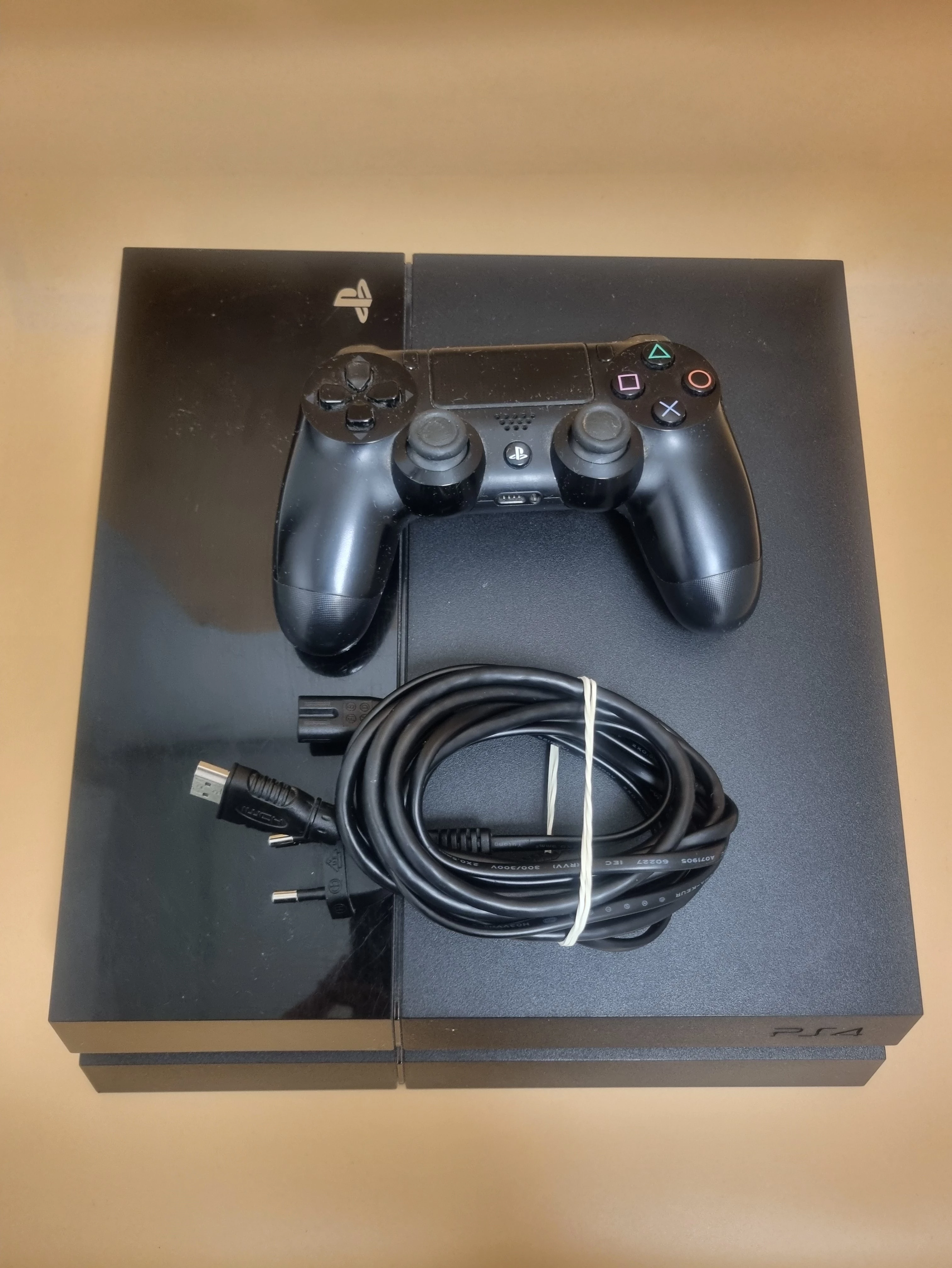 konsola-sony-play-station-4-500gb-cuh-1004a-jozefczaka-4-bytom