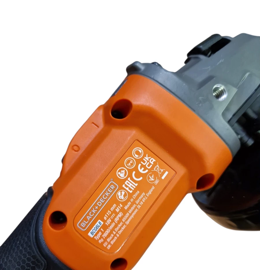 szlifierka-katowa-black-decker-bcg6l8-zestaw-stan-11323-2