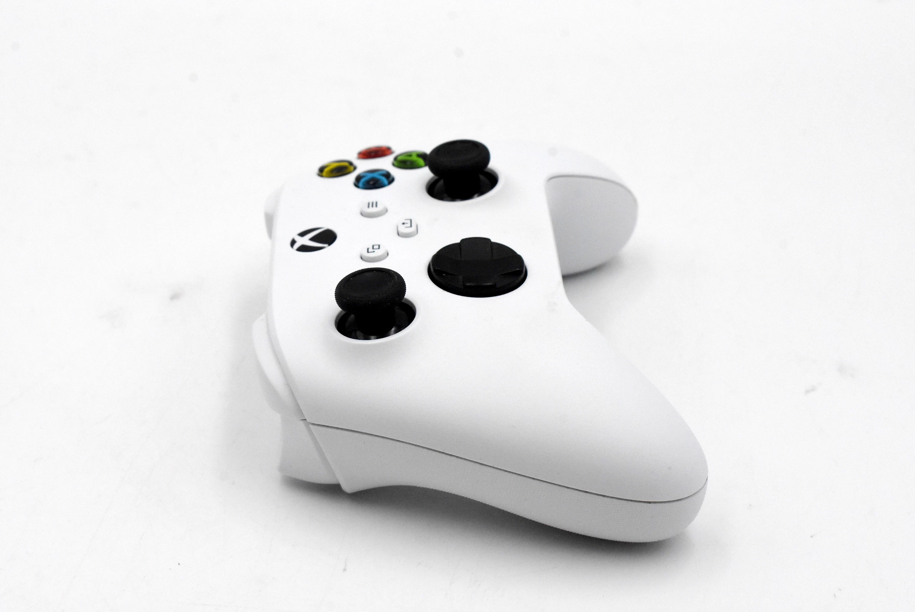 kontroler-pad-microsoft-bezprzewodowy-xbox-one-robot-white-kompatybilne-platformy-210650-1