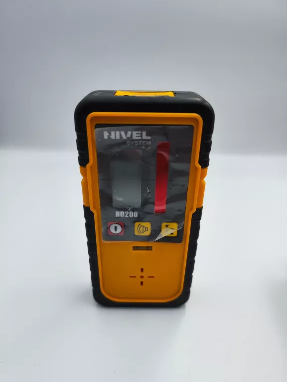 odbiornik-do-laserow-nivel-system-rd200-model-rd200