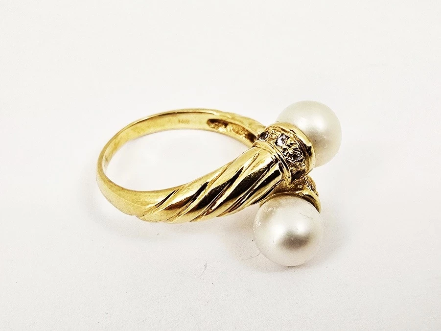 zloty-pierscionek-z-dwoma-sztucznymi-perlami-p585-455g-r14-waga-455