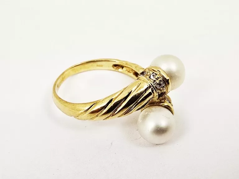 zloty-pierscionek-z-dwoma-sztucznymi-perlami-p585-455g-r14-waga-455