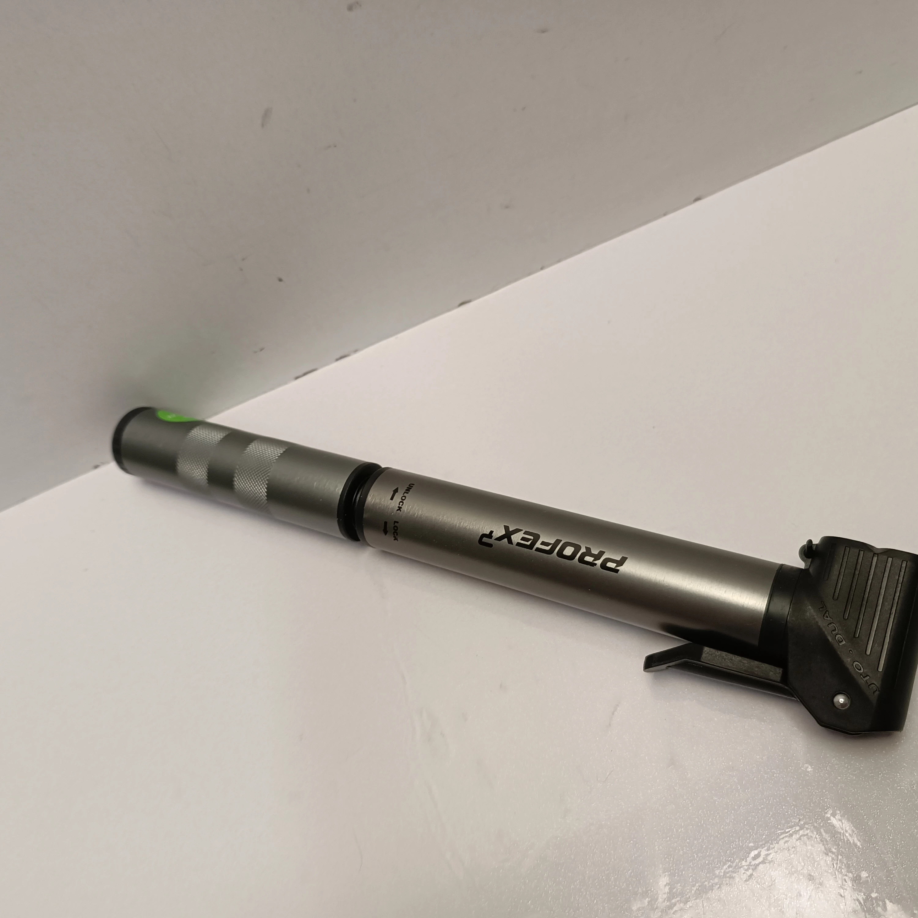 pompka-z-zestawem-naprawczym-profex-ip-82102-stan-11323-2