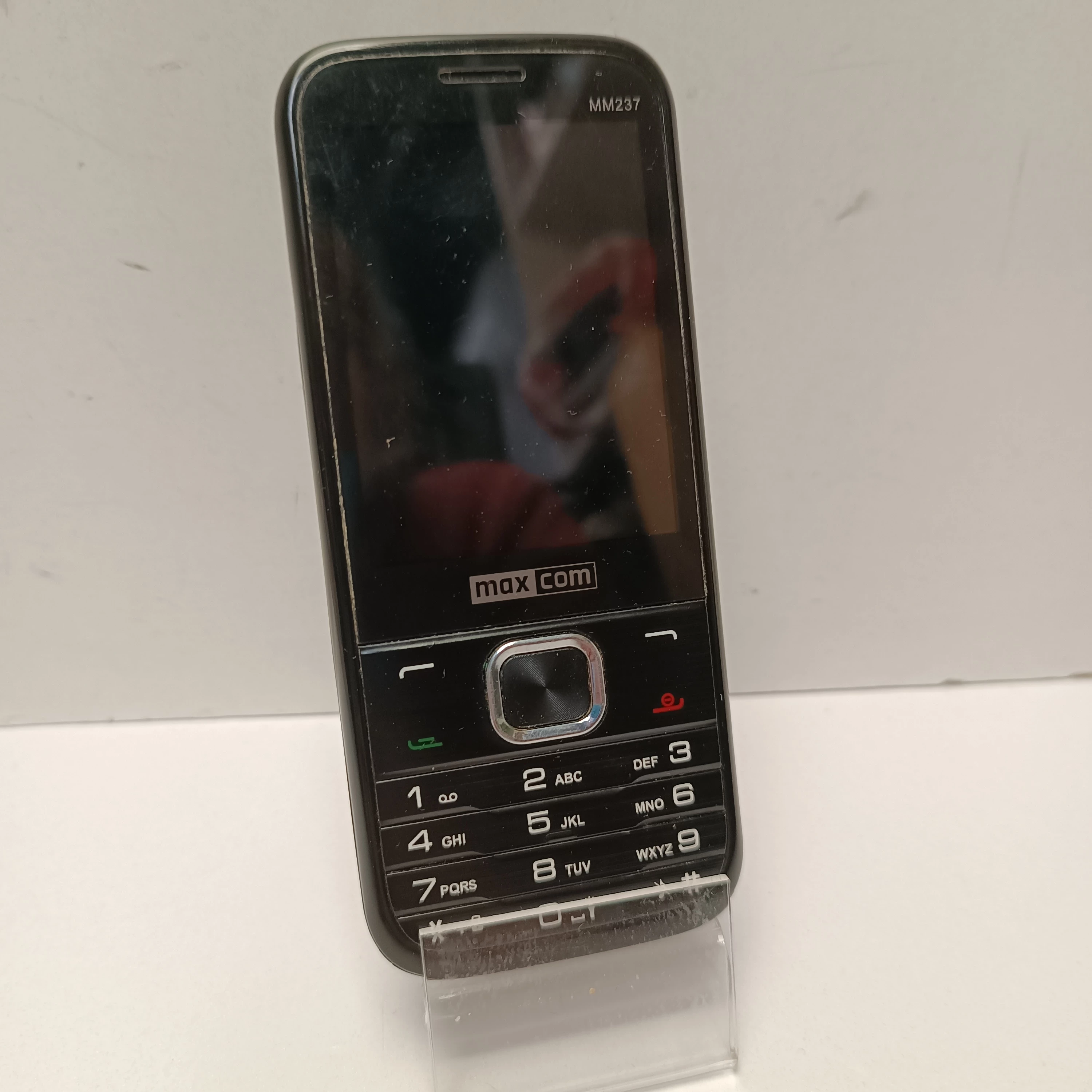 telefon-maxcom-mm237-osiedle-teatralne-3u15-krakow