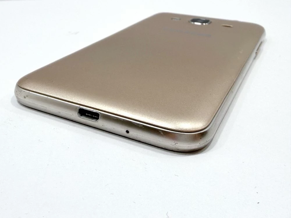 telefon-samsung-galaxy-j3-2016-8g-zloty-typ-202685-212929
