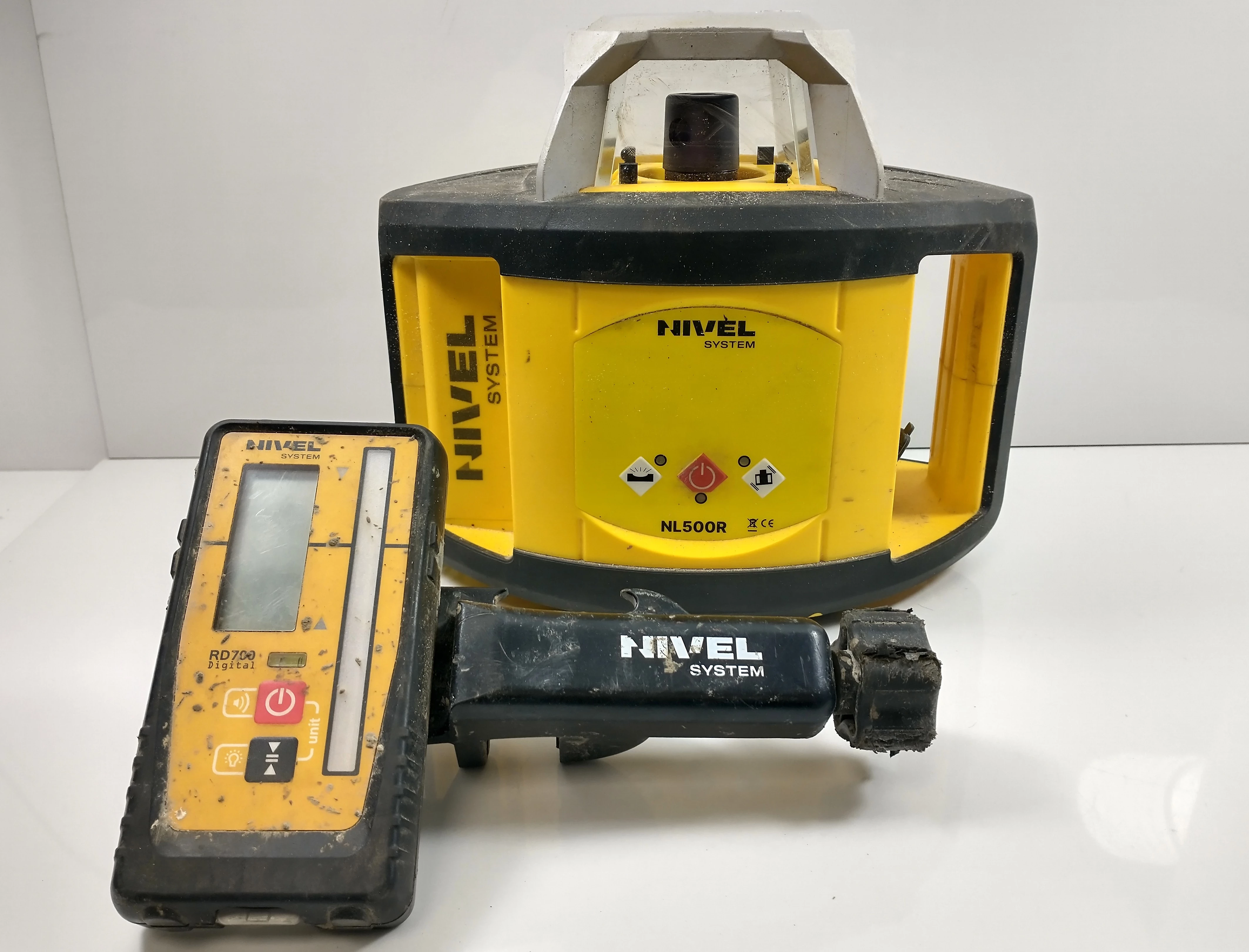 niwelator-laserowy-nivel-system-nl500r-rd700-kurpinskiego-117-poznan-ska-x