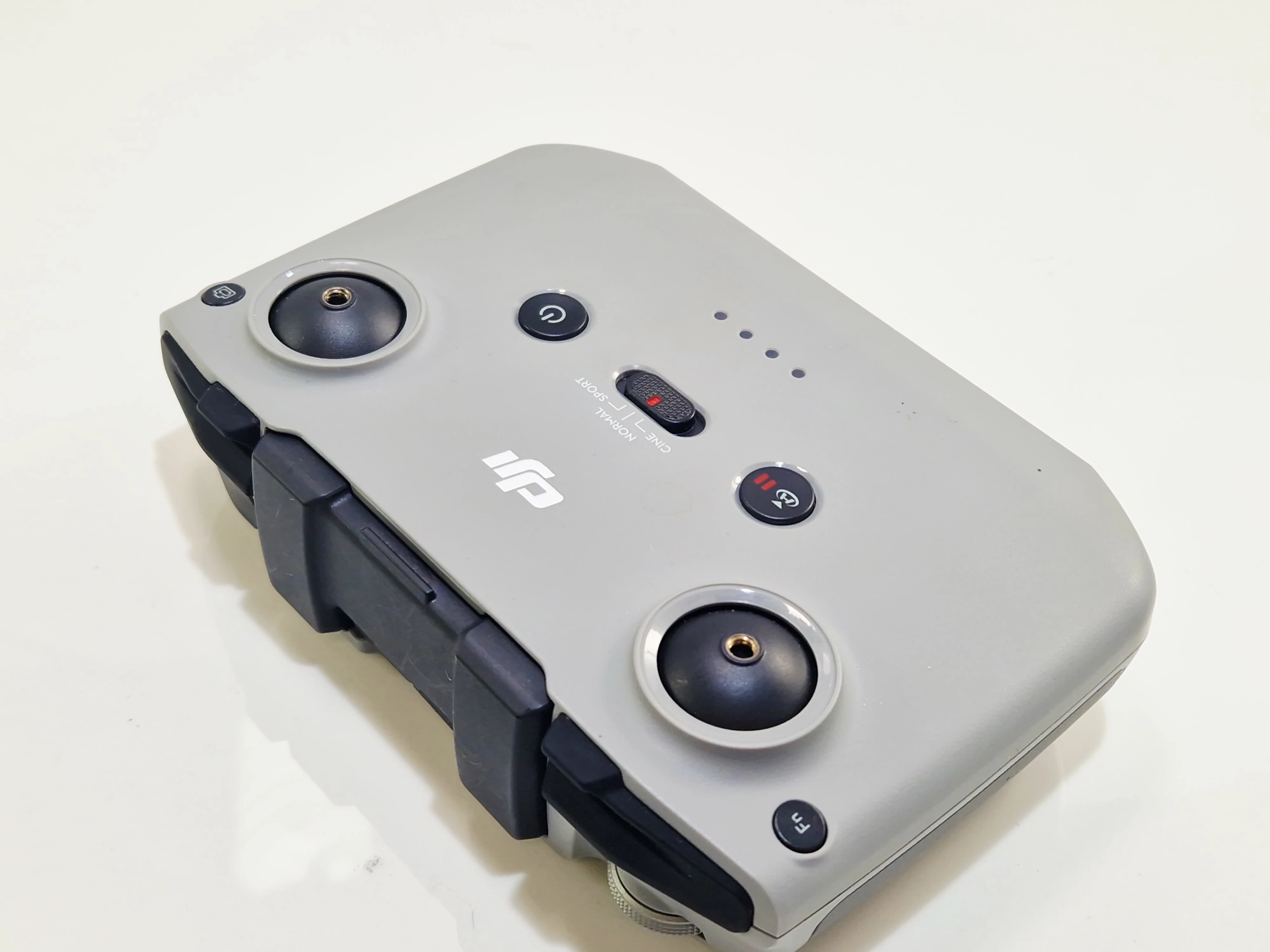 dron-dji-air-2s-rodzaj-napedu-1015-1