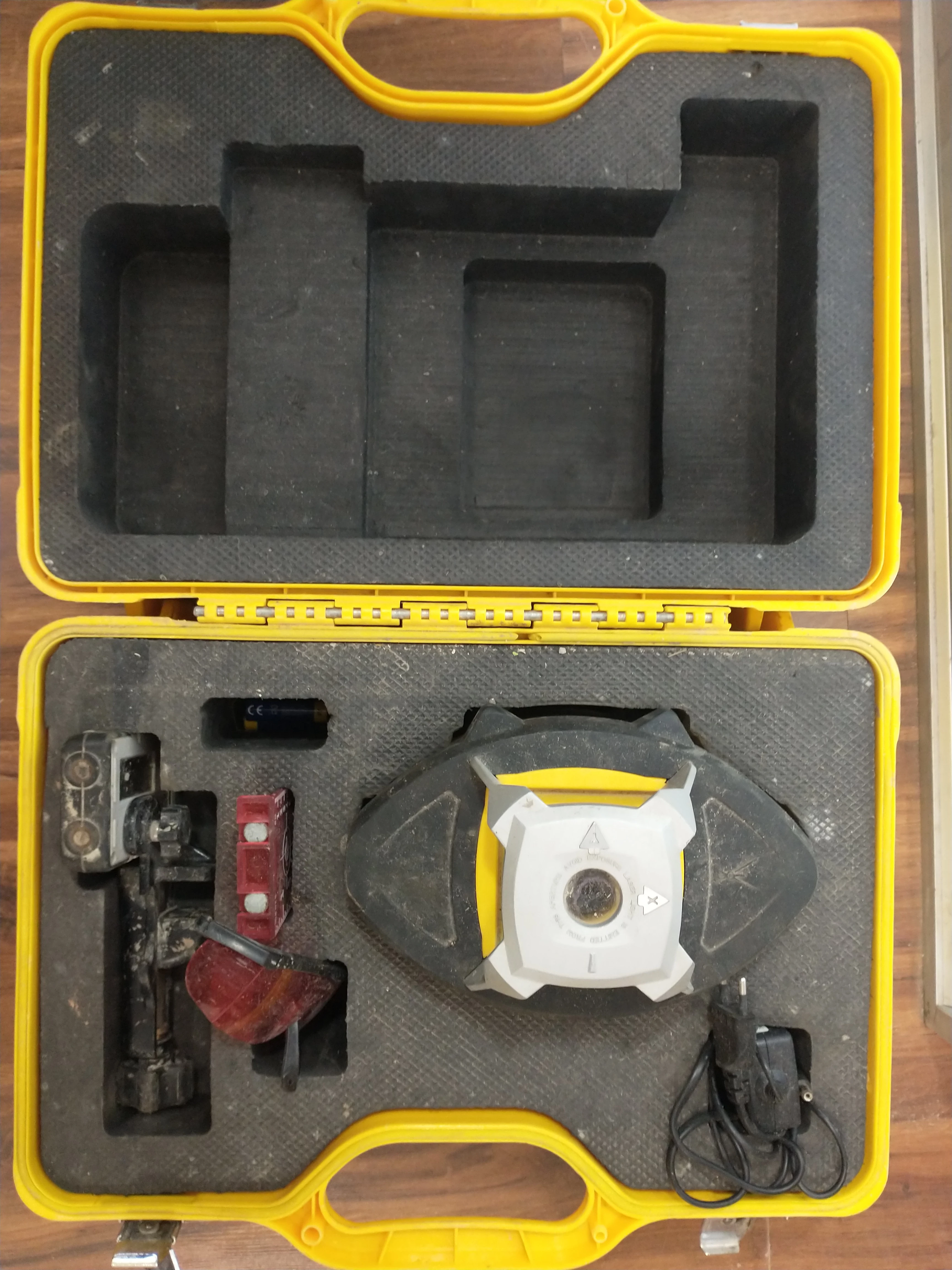 niwelator-laserowy-nivel-system-nl500r-rd700-stan-11323-2