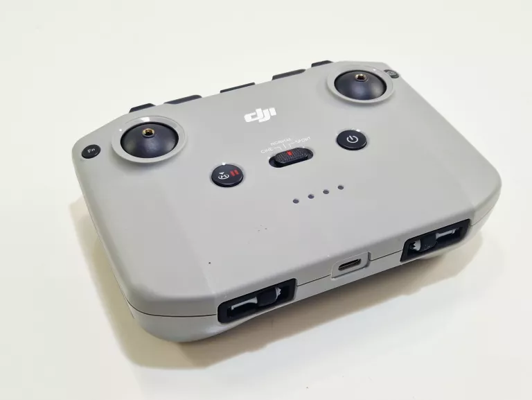 dron-dji-air-2s-marka-248811-1136865