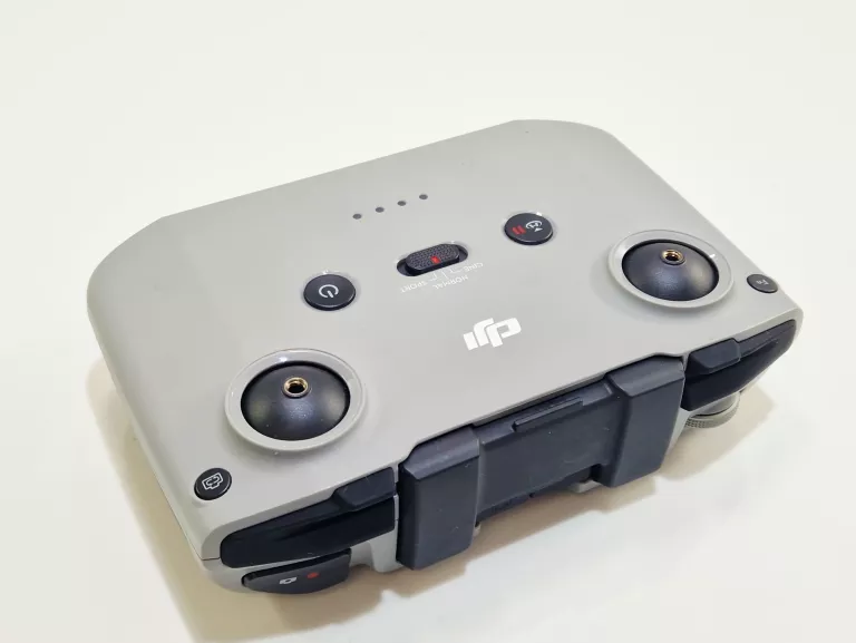 dron-dji-air-2s-stan-zlozenia-384-2