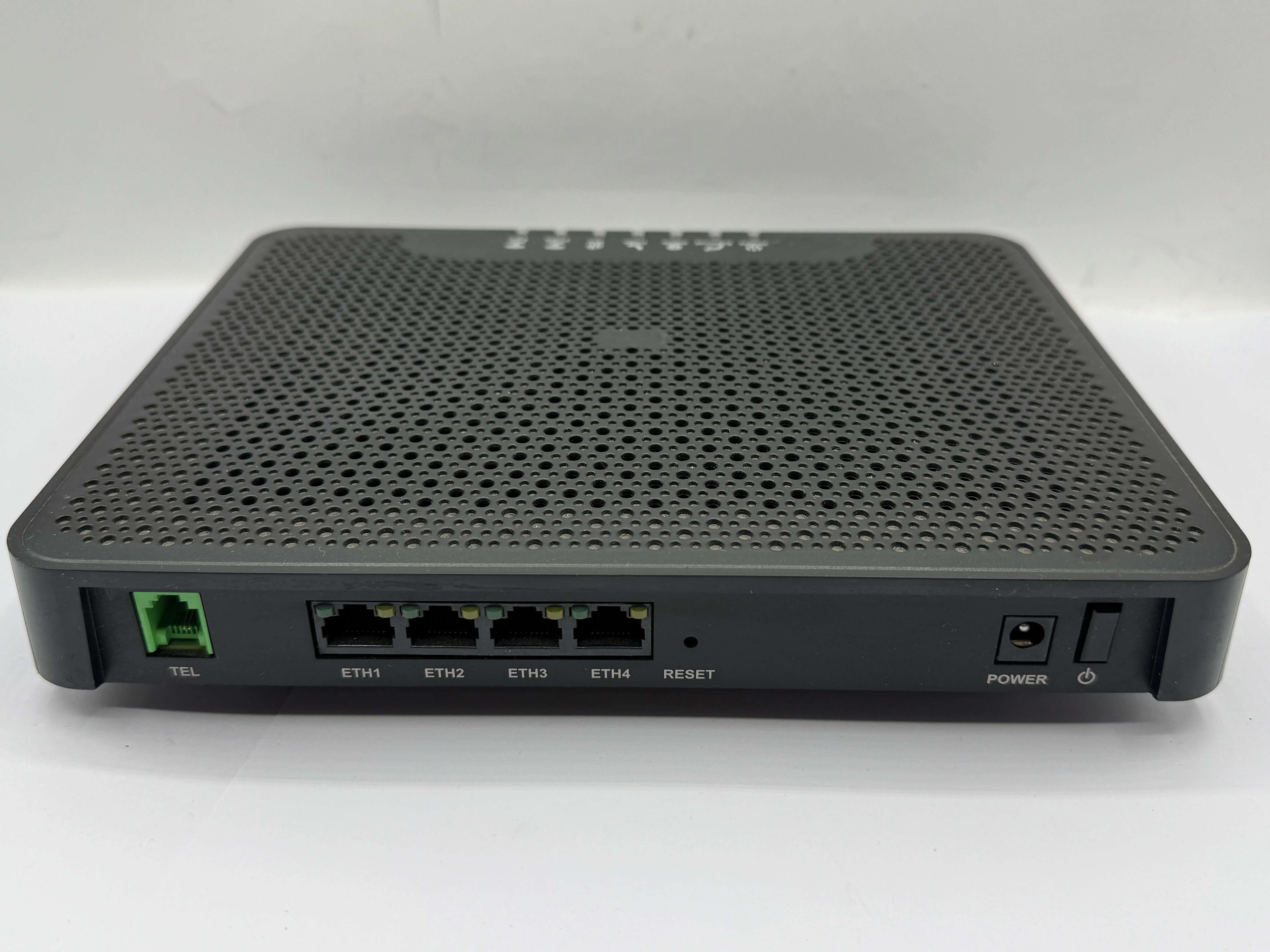 router-sagemcom-funbox-30-stan-11323-2