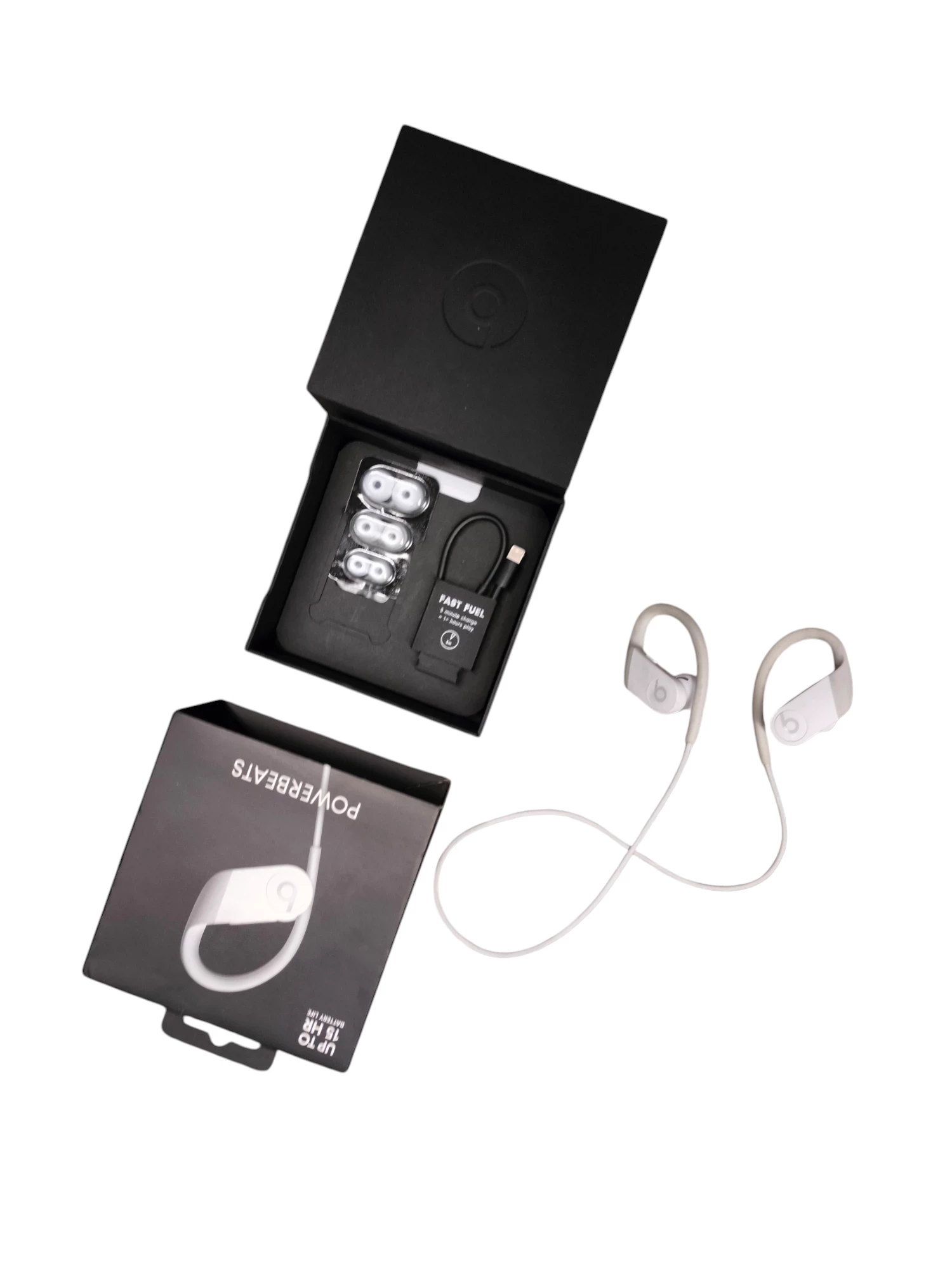 sluchawki-dokanalowe-apple-powerbeats-4-bialy-model-250439-2054454