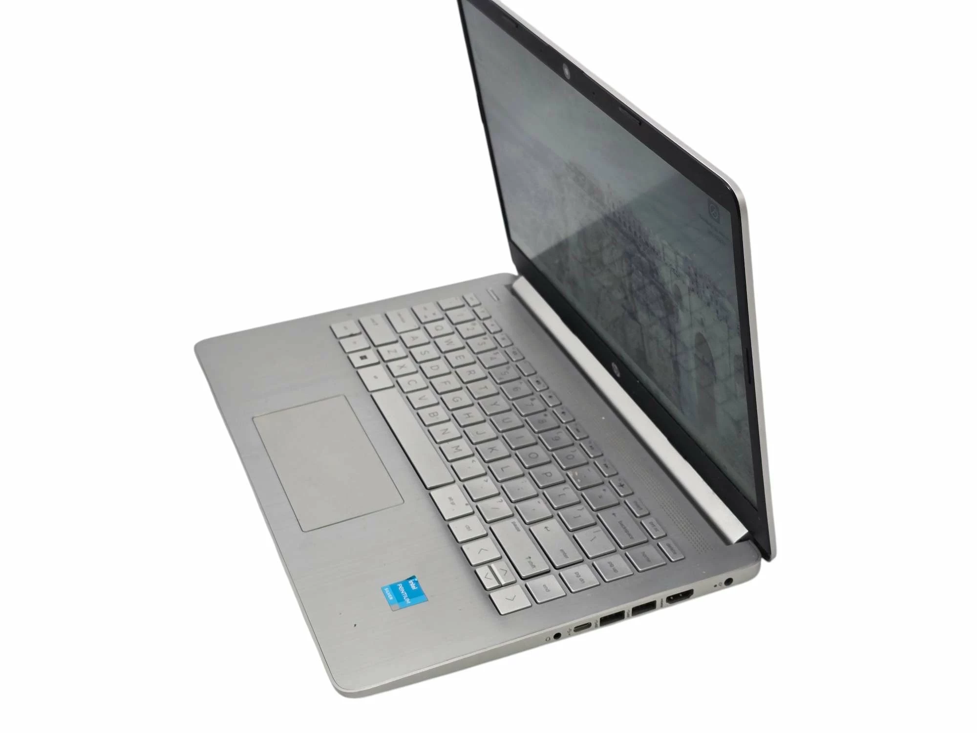 laptop-hp-14s-dq3341nw-intel-pentium-silver-n6000-8250gb-ssd-rozdzielczosc-px-4474-211457