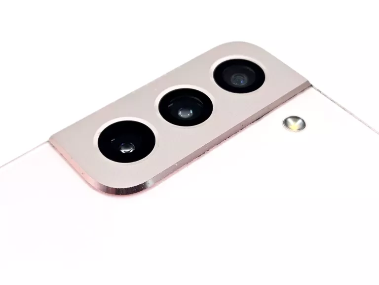 samsung-galaxy-s22-8256gb-przekatna-ekranu-610