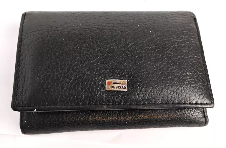 portfel-damski-desisan-aleja-jana-pawla-ii-9b-reda