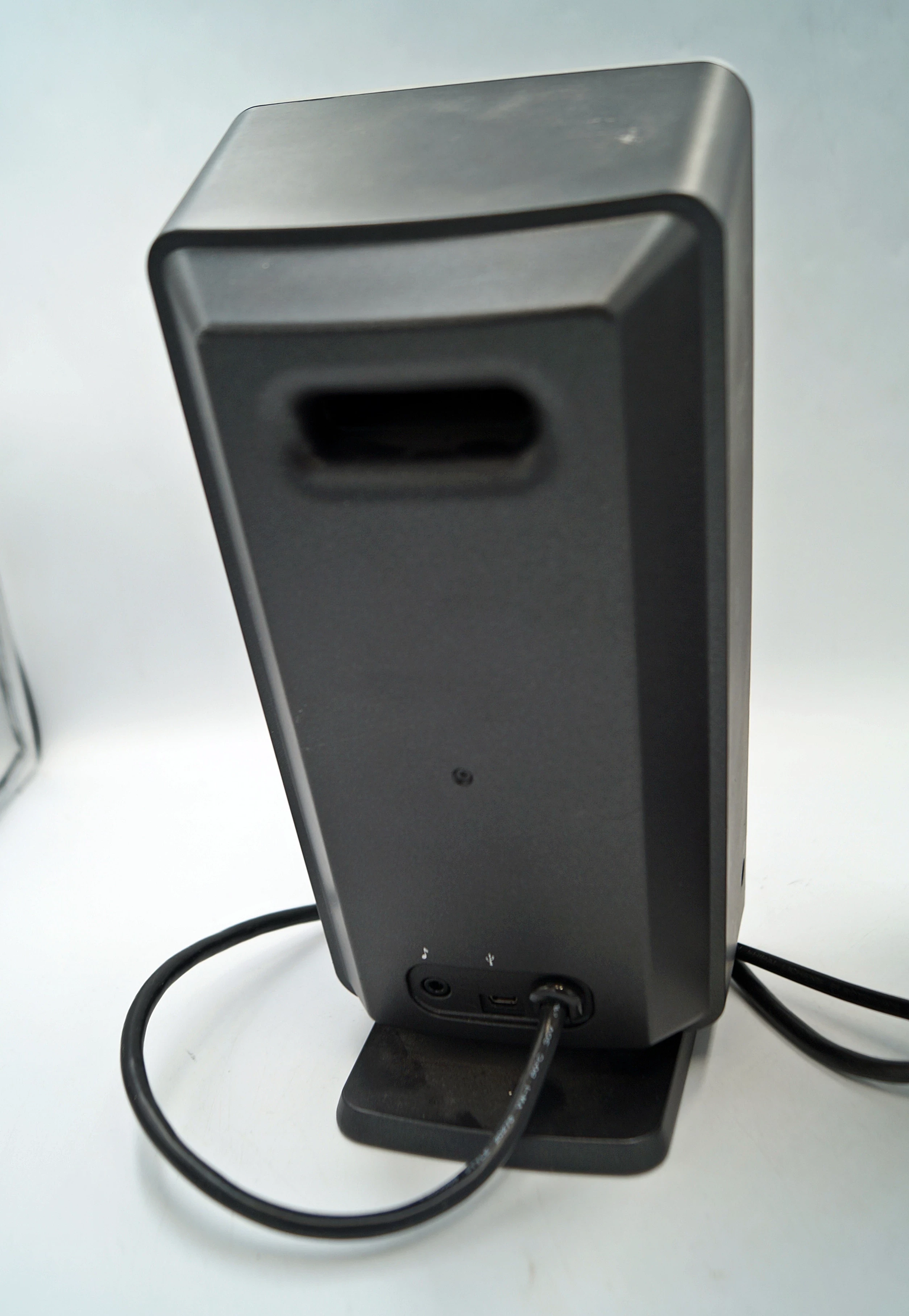 glosniki-logitech-z-10-30w-rms-aux-panel-dotykowy-marka-248811-1142682