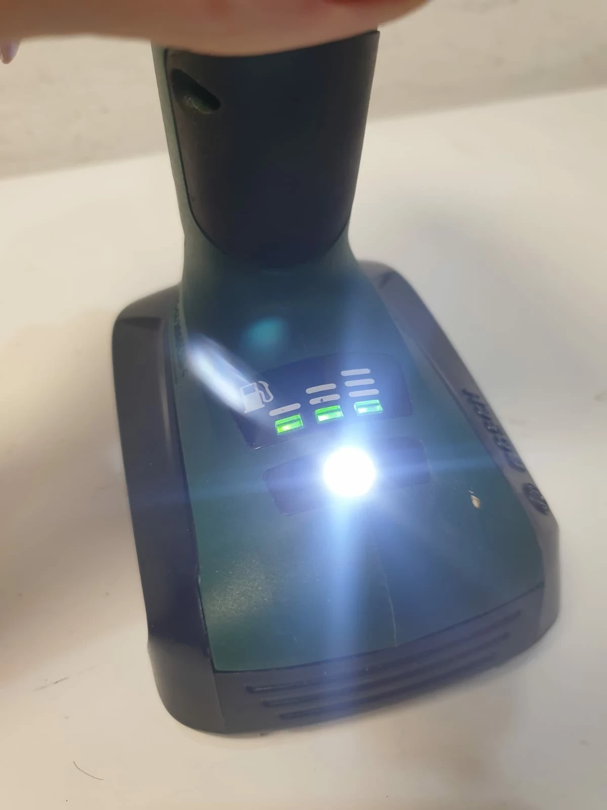 wkretarka-bosch-psr-1800-li-2-zestaw-2x-akumulator-ladowarka-marka-248811-950093