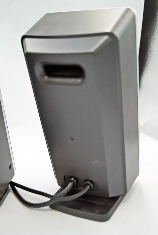 glosniki-logitech-z-10-30w-rms-aux-panel-dotykowy-kod-producenta-9702430914