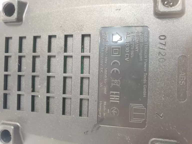 wkretarka-bosch-psr-1800-li-2-zestaw-2x-akumulator-ladowarka-napiecie-v-128551-6