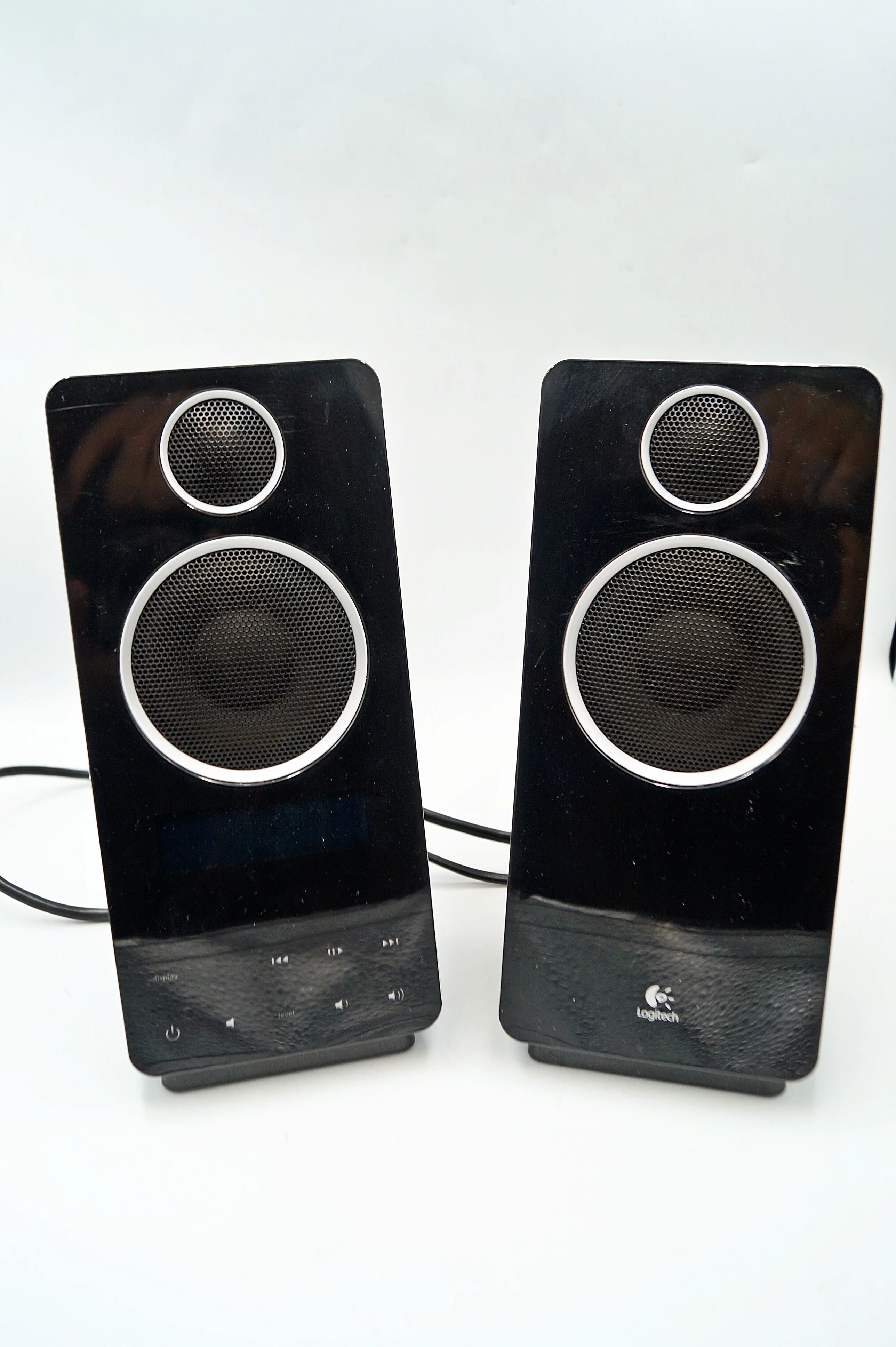 glosniki-logitech-z-10-30w-rms-aux-panel-dotykowy-chelmska-50-warszawa