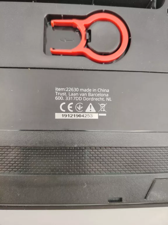 klawiatura-przewodowa-trust-gxt-865-asta-it-interfejs-1247-1