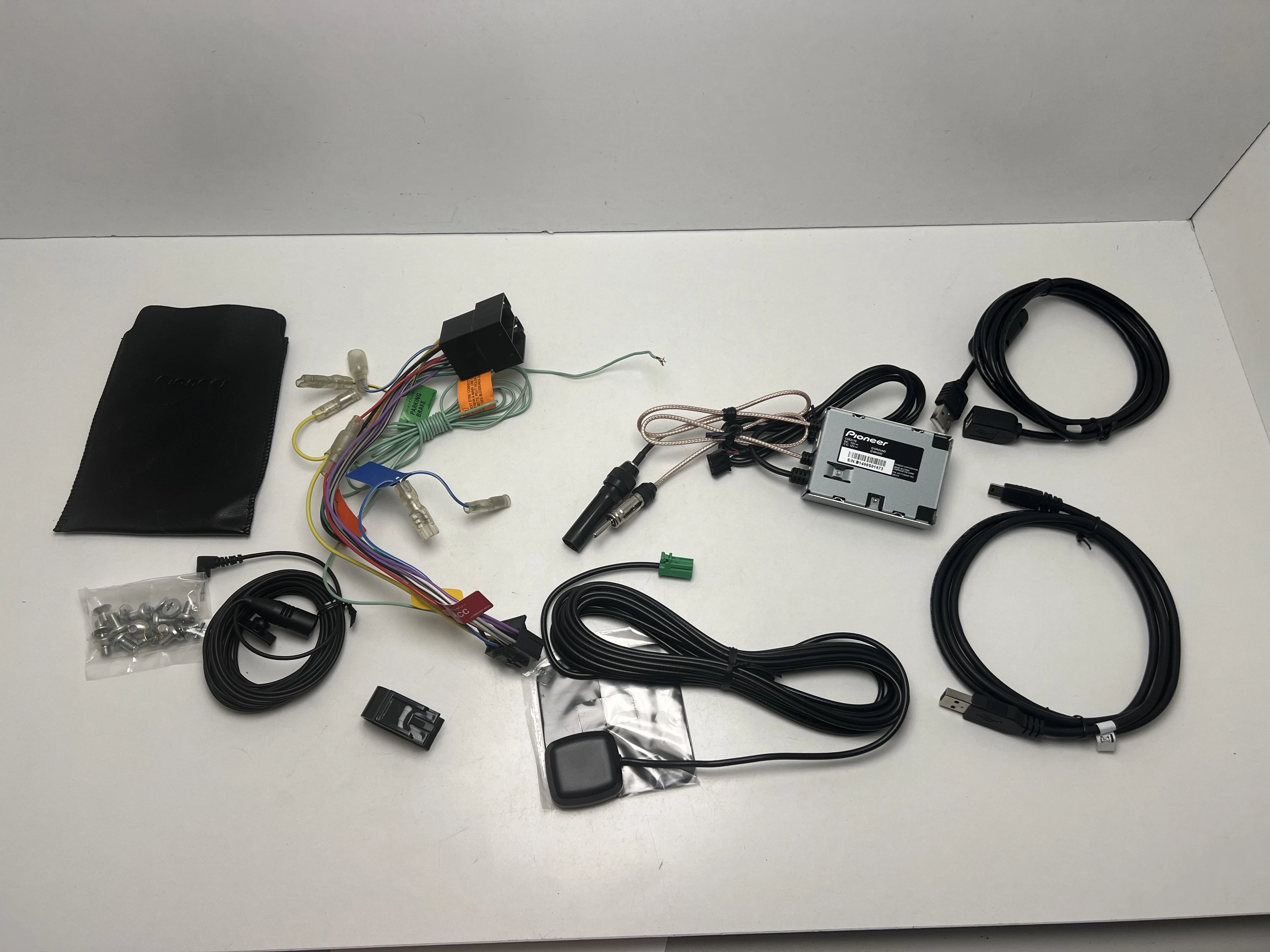 radio-samochodowe-pioneer-avic-f310bt-rodzaje-odtwarzanych-nosnikow-205774-4