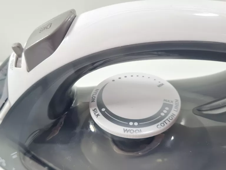 zelazko-philips-easyspeed-parowe-gc1029-rodzaj-stopy-2933-1