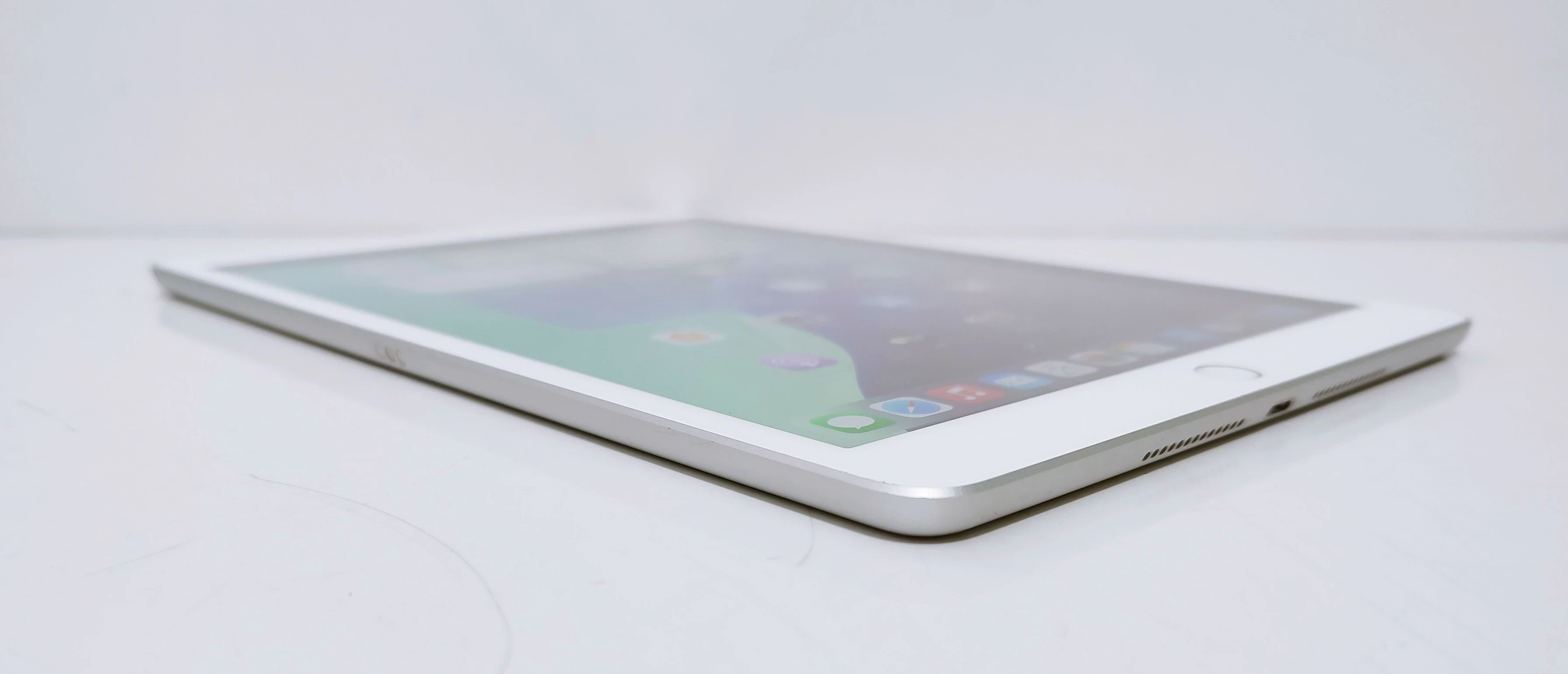 tablet-ipad-7-generacji-128gb-bialy-128gb-stan-11323-2