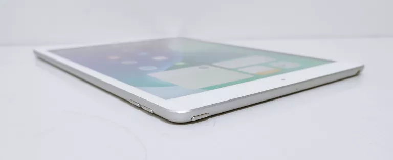 tablet-ipad-7-generacji-128gb-bialy-128gb-komunikacja-219-2