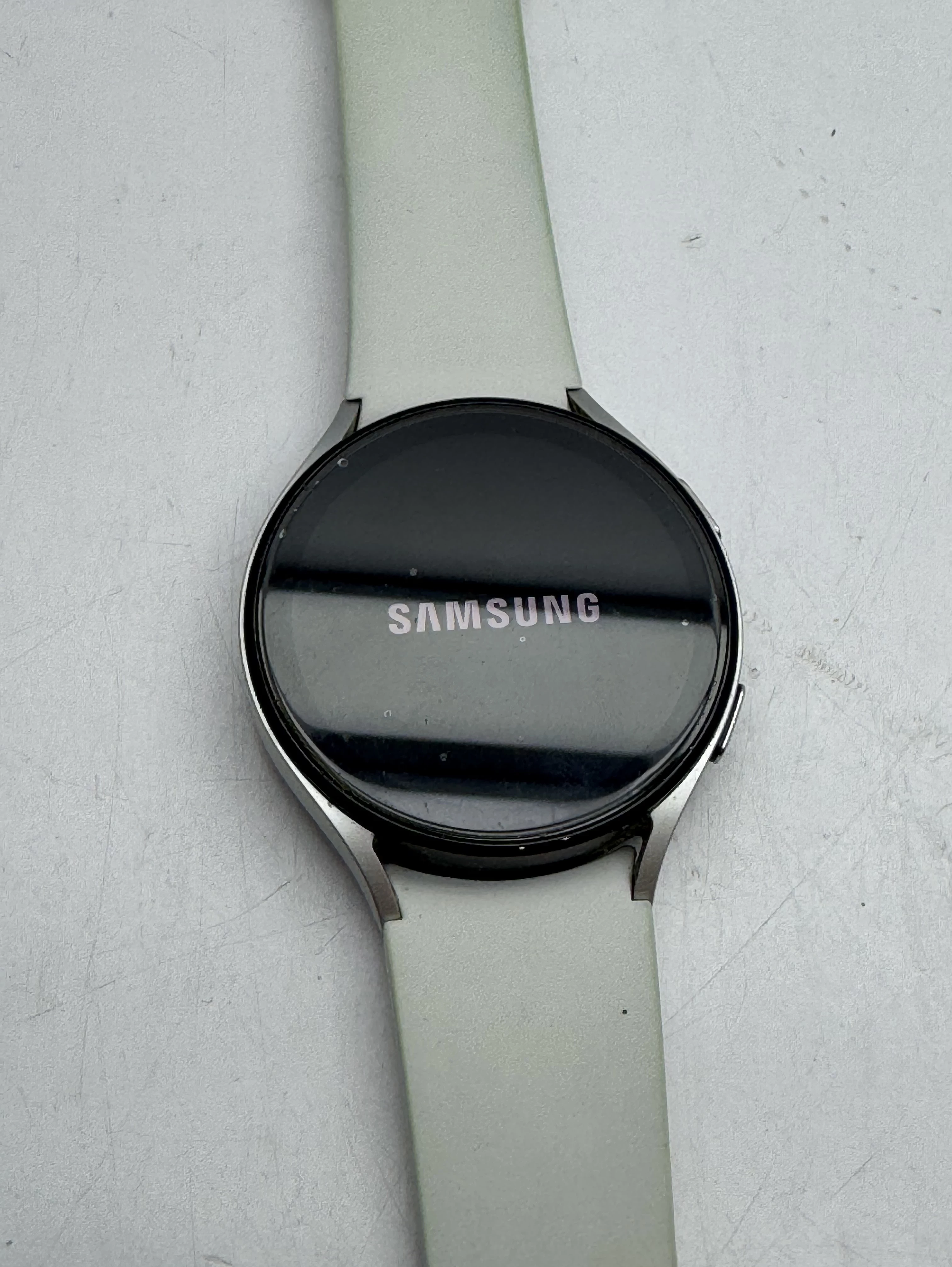 samsung-galaxy-watch-7-sm-l315f-silver-pudelko-ean-8806095684482-waga-produktu-z-opakowaniem-jednostkowym-0210