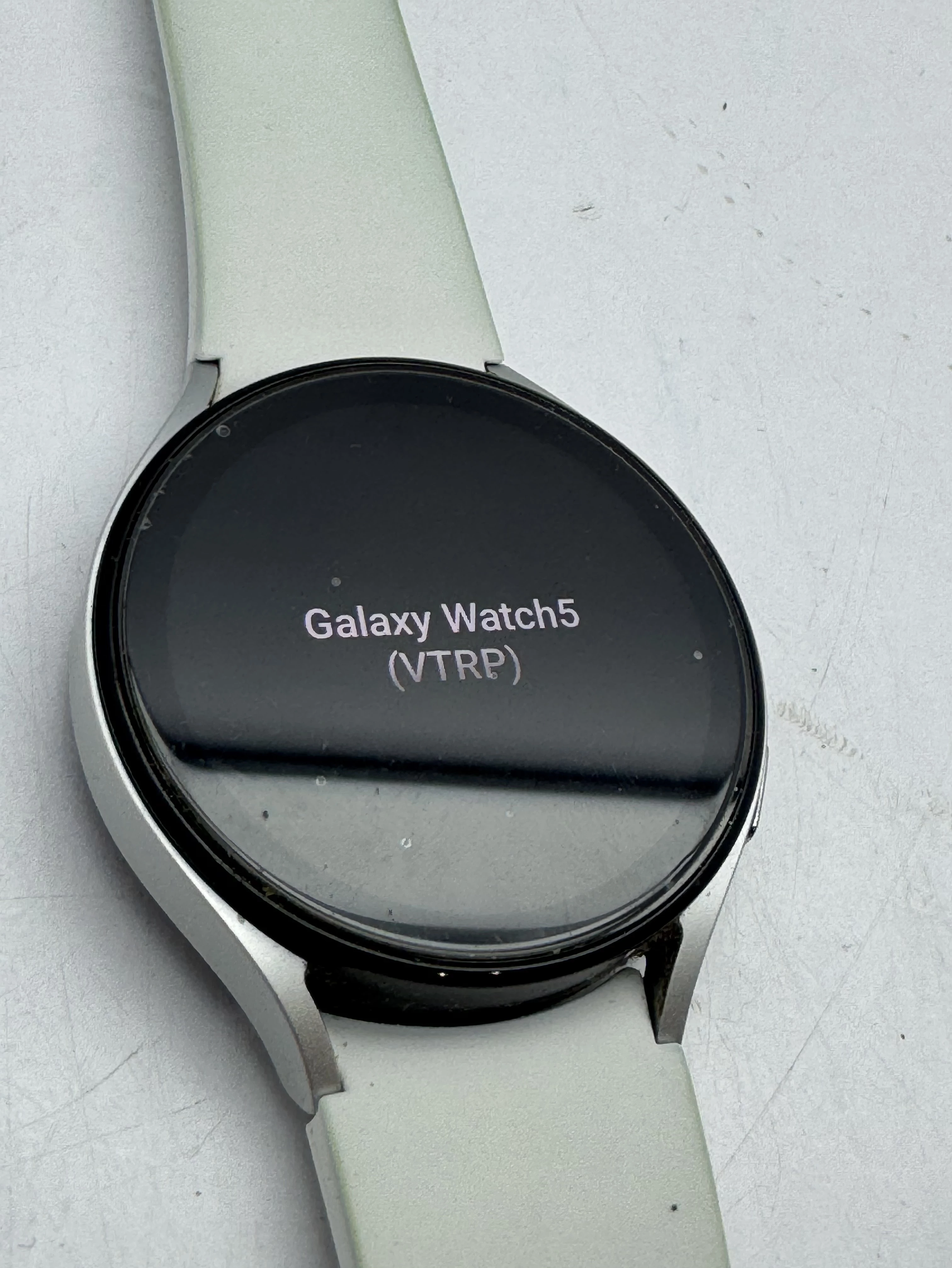 samsung-galaxy-watch-7-sm-l315f-silver-pudelko-ean-8806095684482-wbudowana-pamiec-32