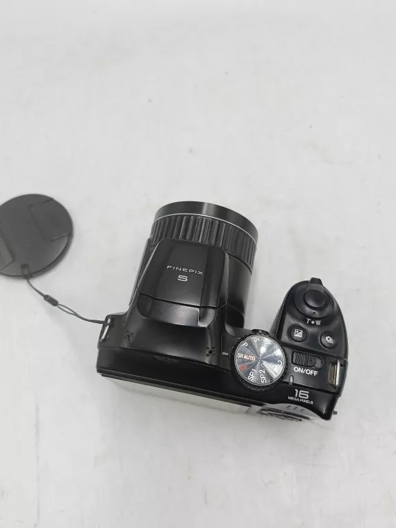 aparat-fujifilm-finepix-s4800-30x-zoom-16mpx-stan-11323-2