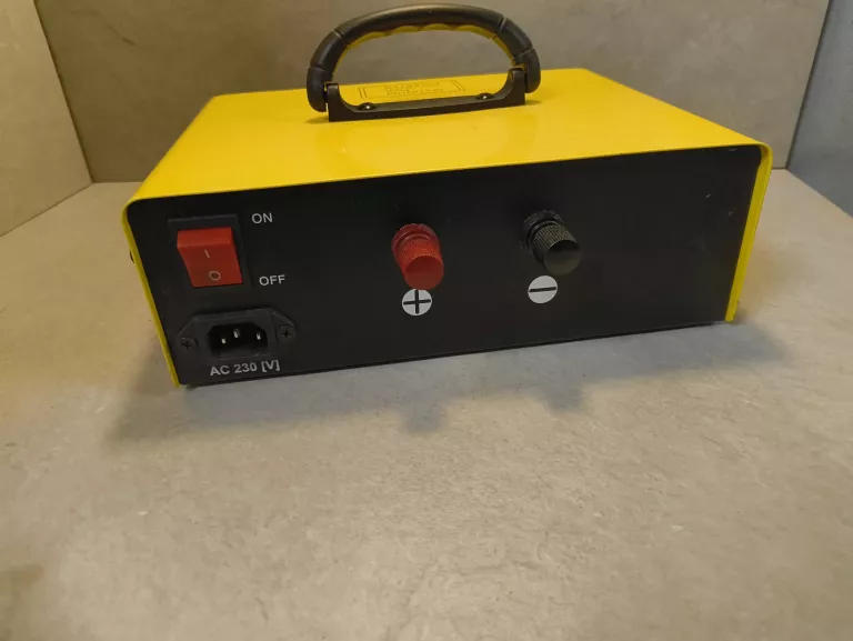 magnum-agri-53-agmgel-prostownik-z-rozruchem-12-24-v-natezenie-maksymalne-12000