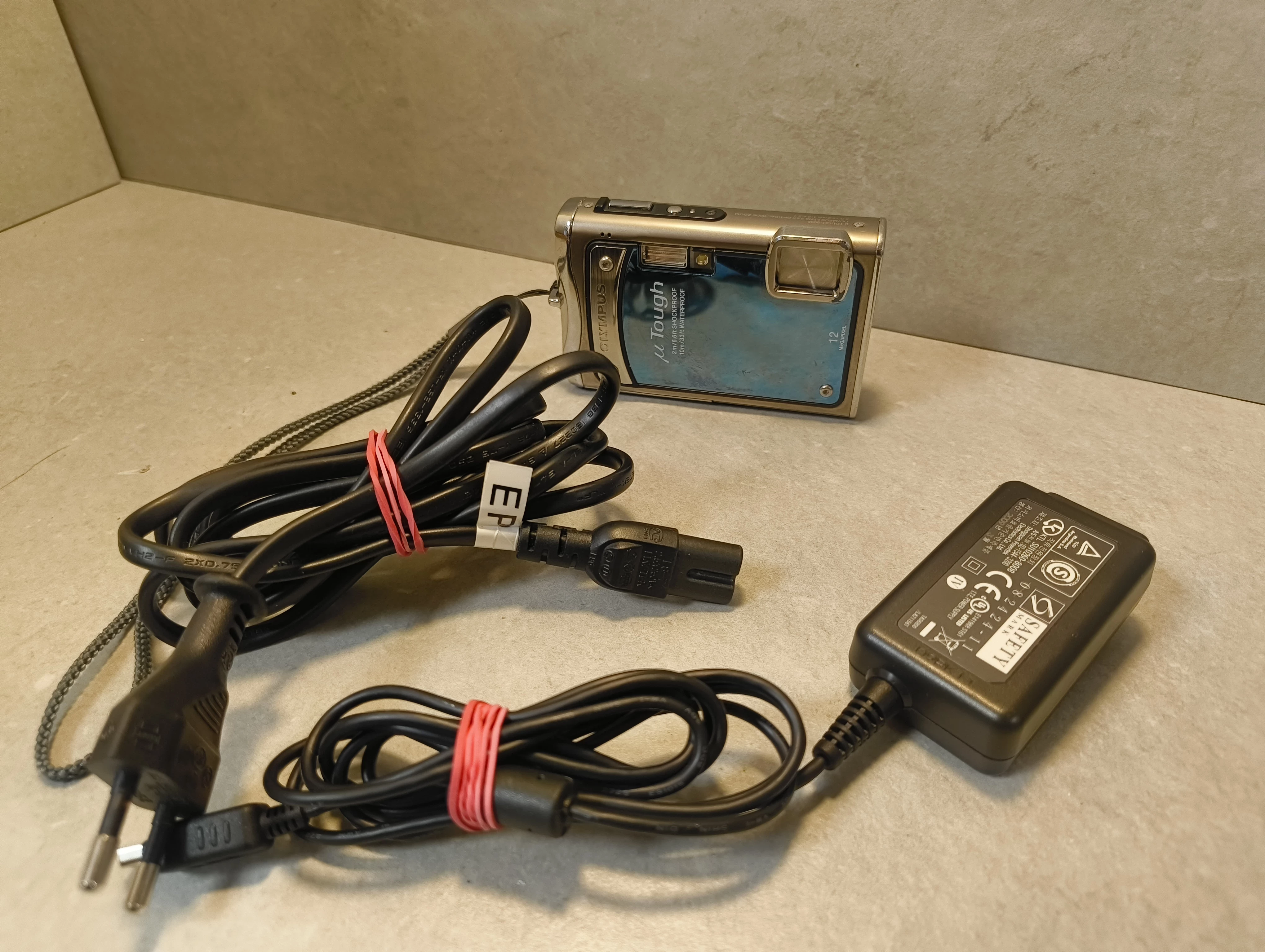 aparat-olympus-tough-8000-lad-stan-11323-2