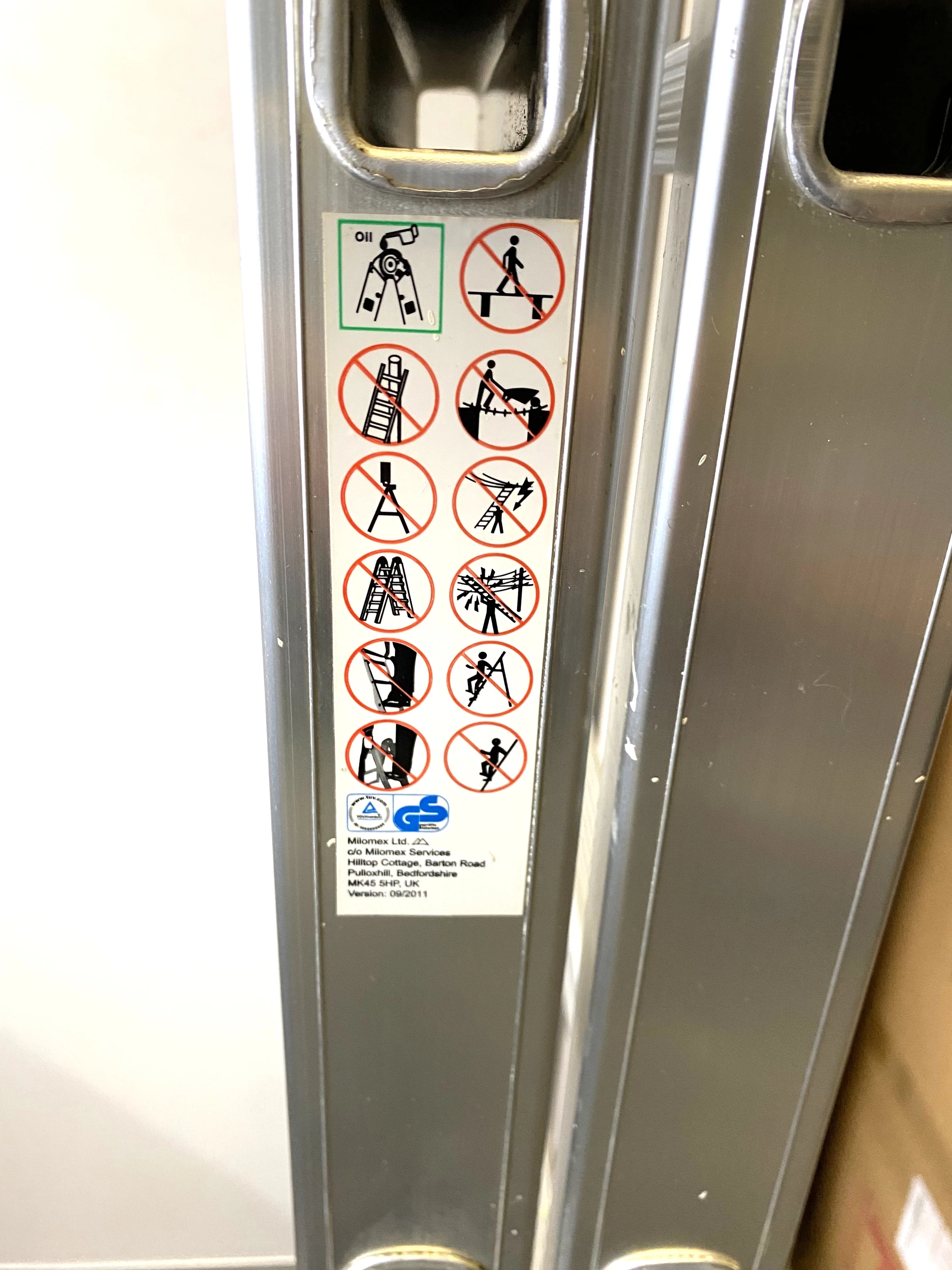 drabina-powerfix-profi-przegubowa-33m-liczba-szczebli-16